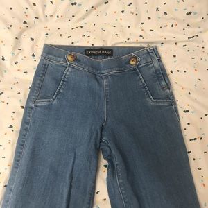 70s inspired Express jeans 🌼🌸